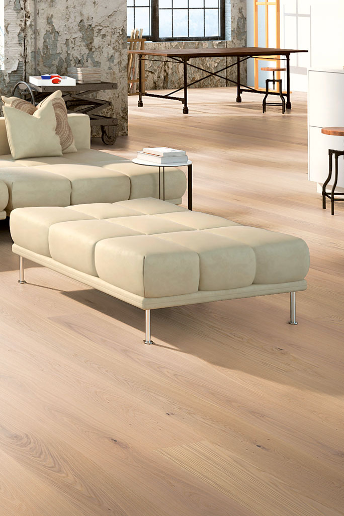 Landhausdiele Eiche frozen protect im Wohnzimmer