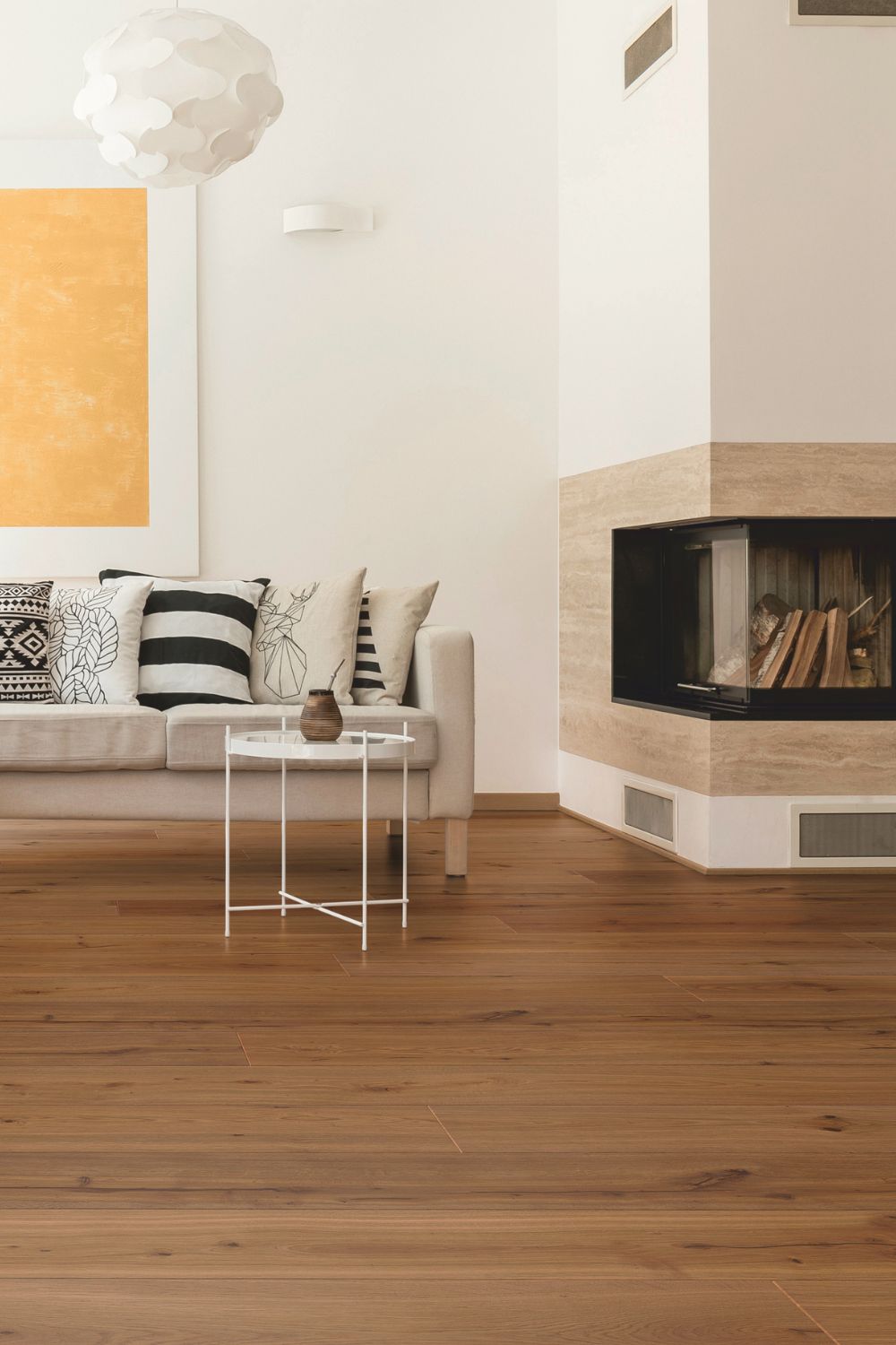 Landhausdiele Eiche XL Bronzo im Wohnzimmer