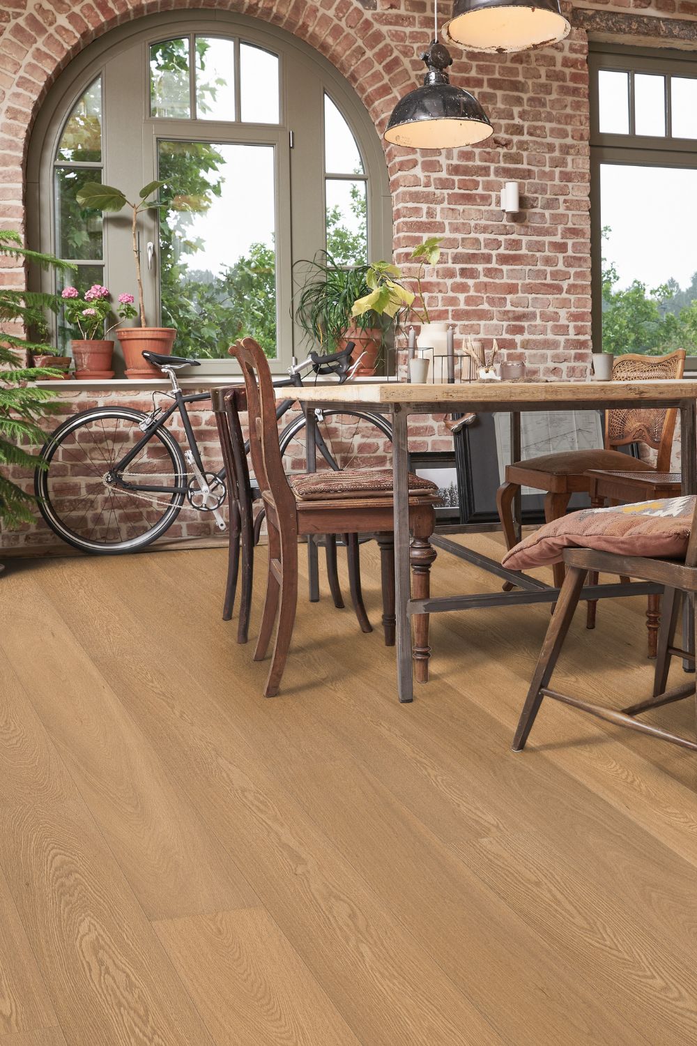 Landhausdiele Eiche Sylt im Esszimmer