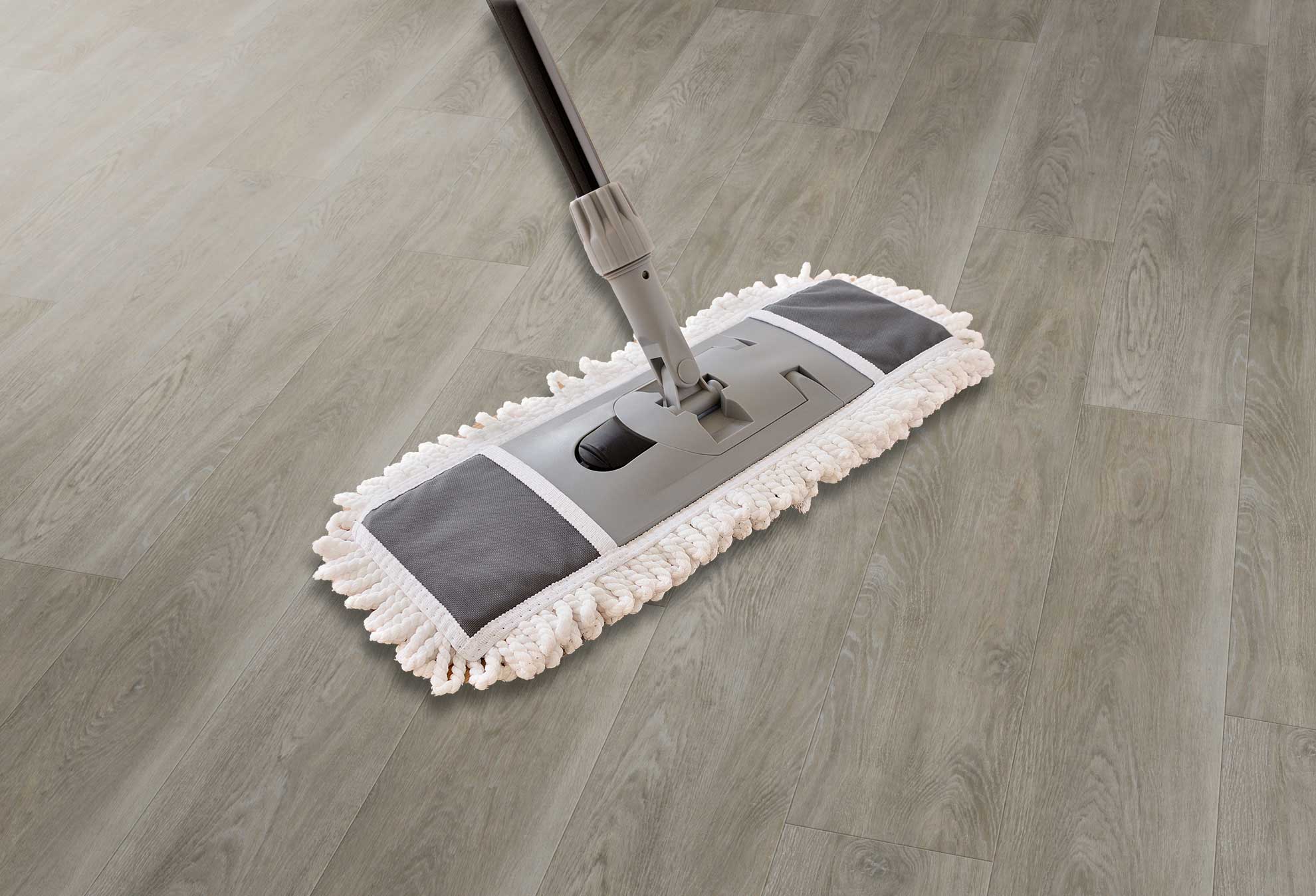 Pflege vom Vinylboden Esche grau Richtige Pflege bei Landhausdiele Eiche sand beige