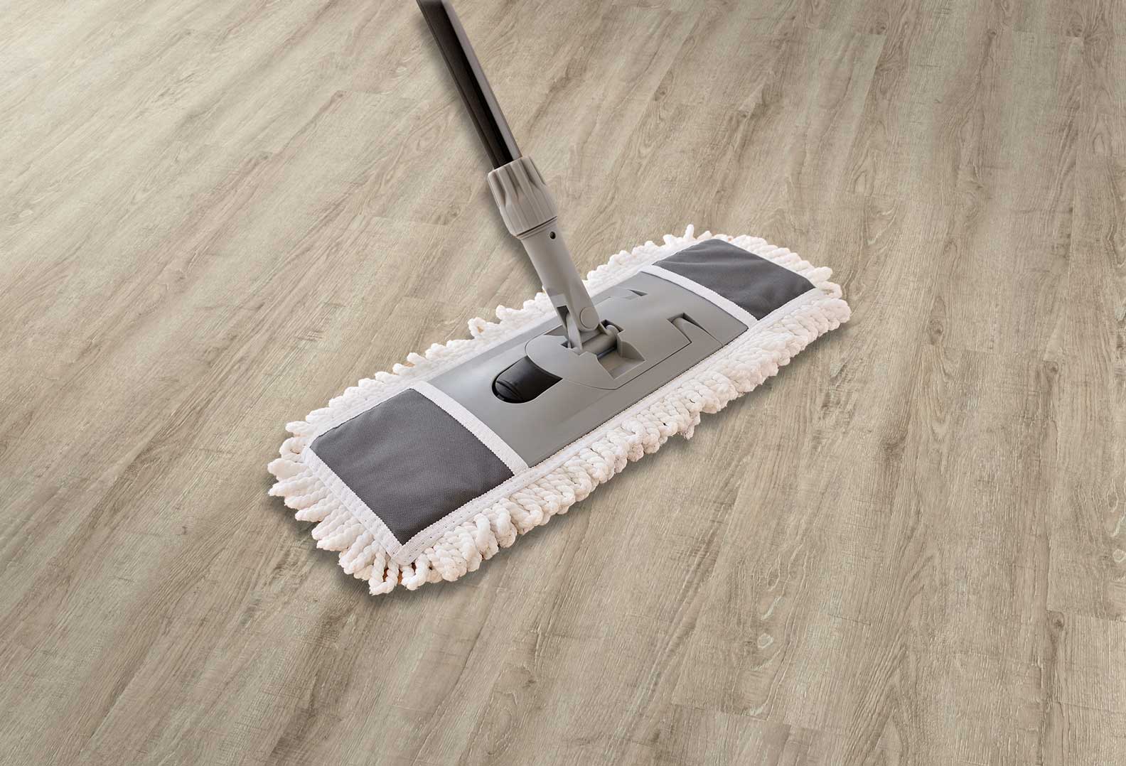 Pflege vom Vinylboden Eiche Cedar Richtige Pflege bei Landhausdiele Eiche sand beige