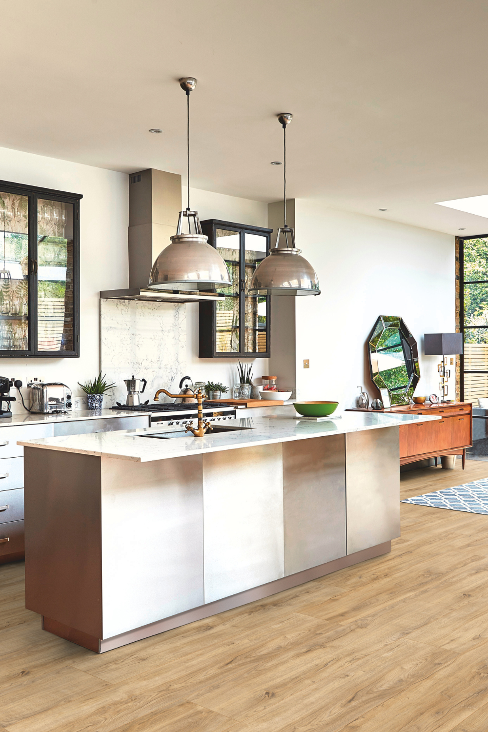 Laminatboden Eiche Aller in der Küche